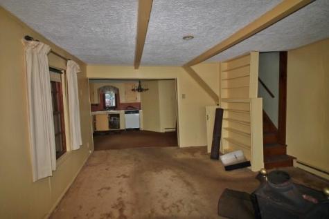721 Garfield Road Auburn ME 04210