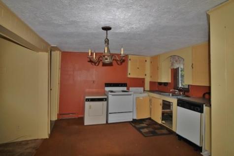 721 Garfield Road Auburn ME 04210