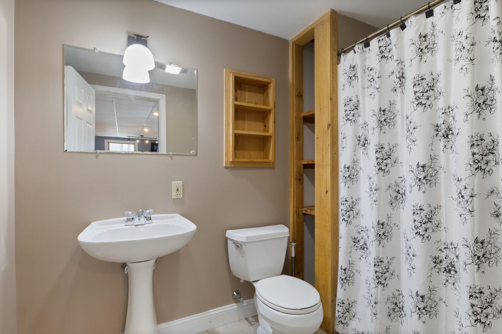 186 Falmouth Road Windham ME 04062