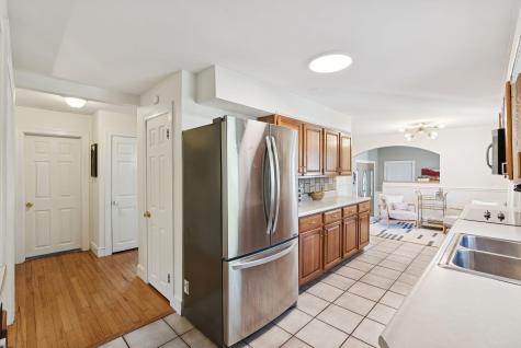 73 Maple Avenue Scarborough ME 04074