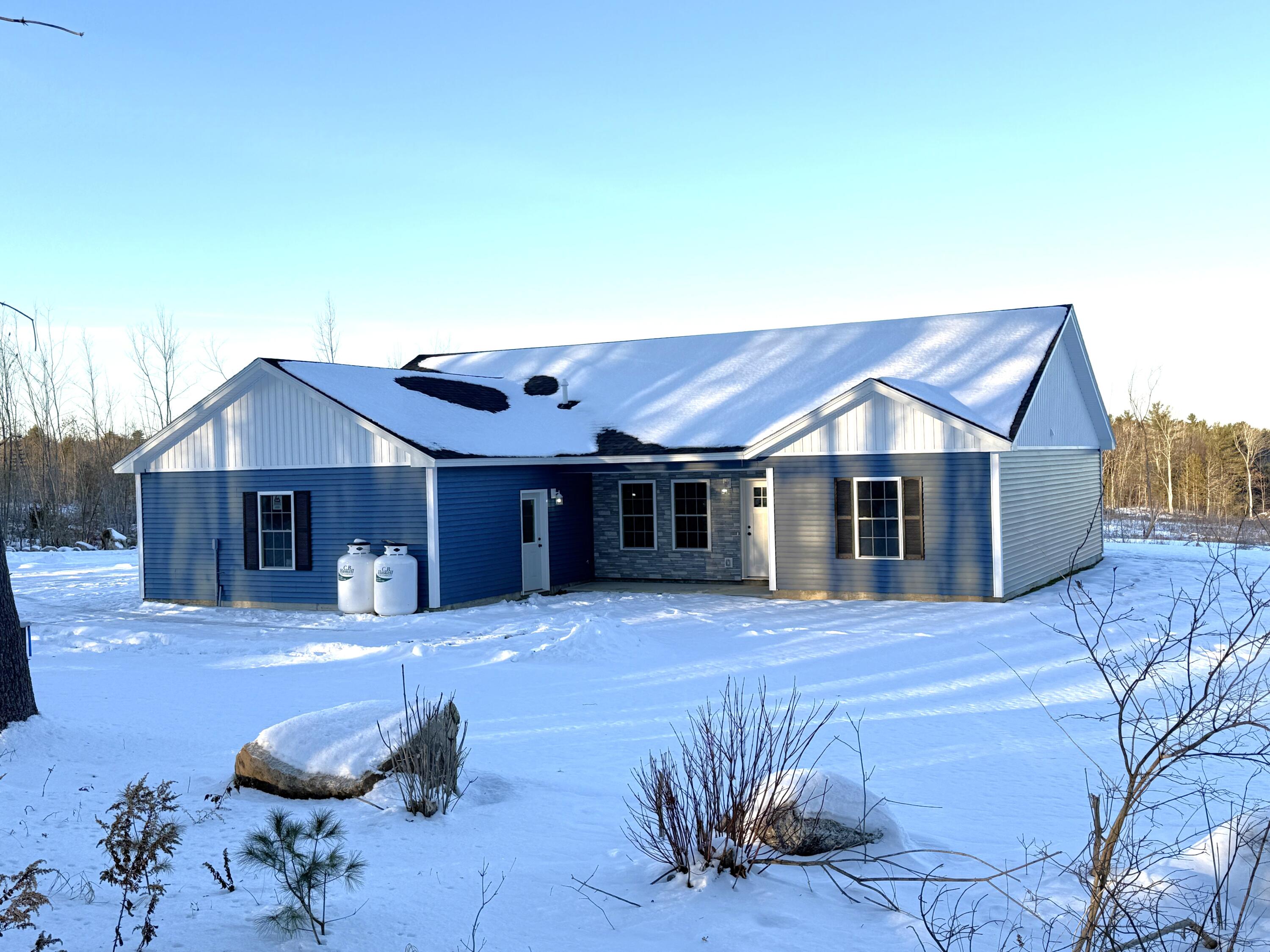 3 Elmwood Drive Windsor ME 04363