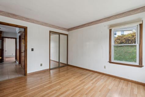 24 Irwin Street Lewiston ME 04240