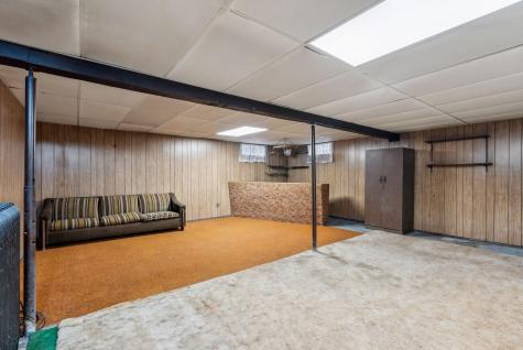 24 Irwin Street Lewiston ME 04240