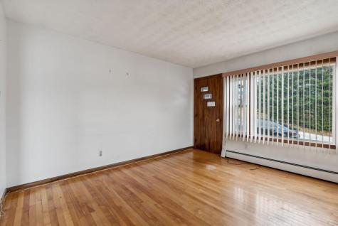24 Irwin Street Lewiston ME 04240