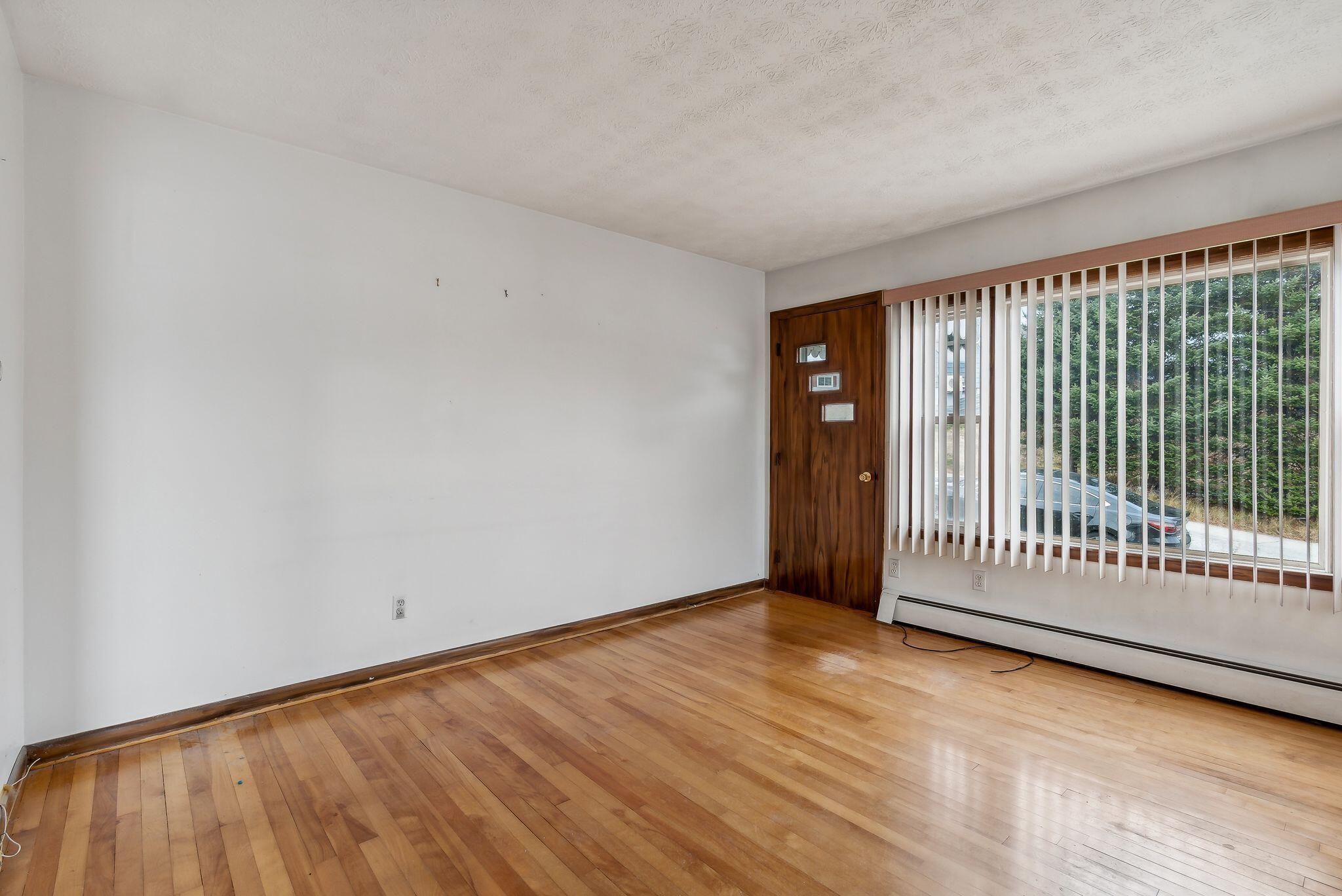 24 Irwin Street Lewiston ME 04240