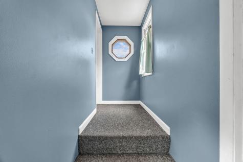 972 Western Avenue Manchester ME 04351