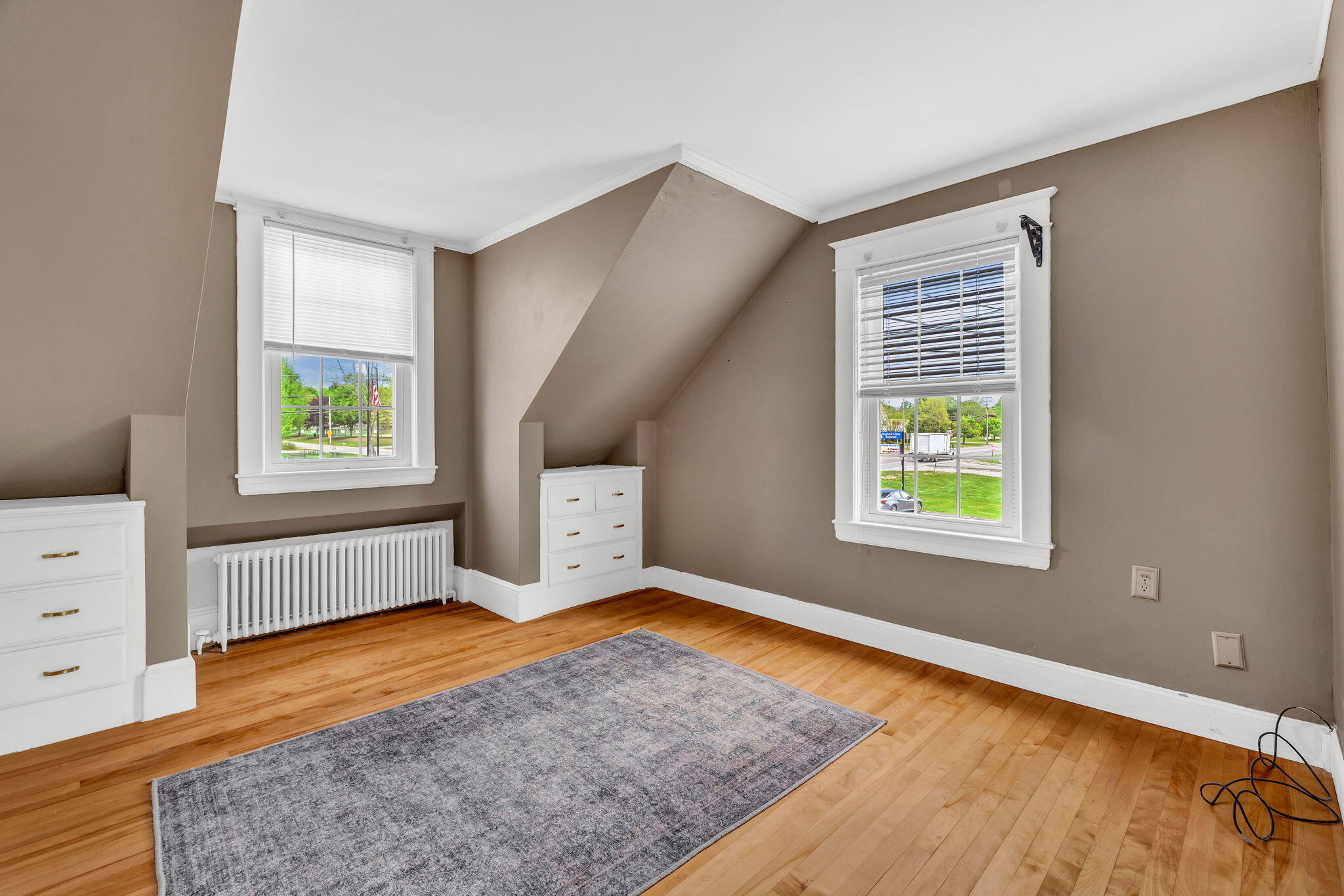 972 Western Avenue Manchester ME 04351