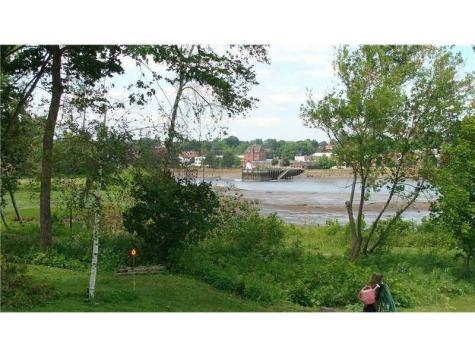 16 Elm Street Calais ME 04619