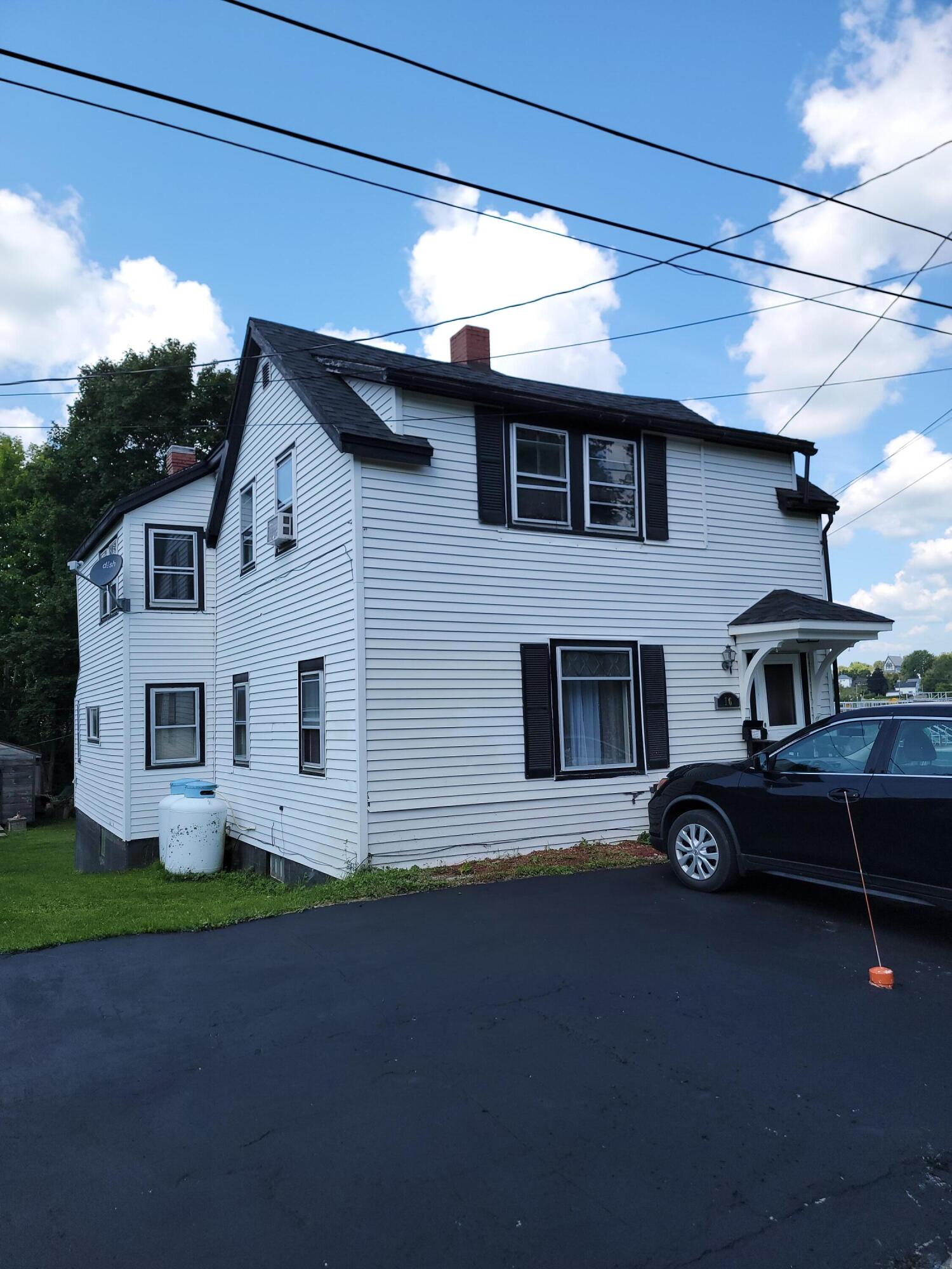 16 Elm Street Calais ME 04619