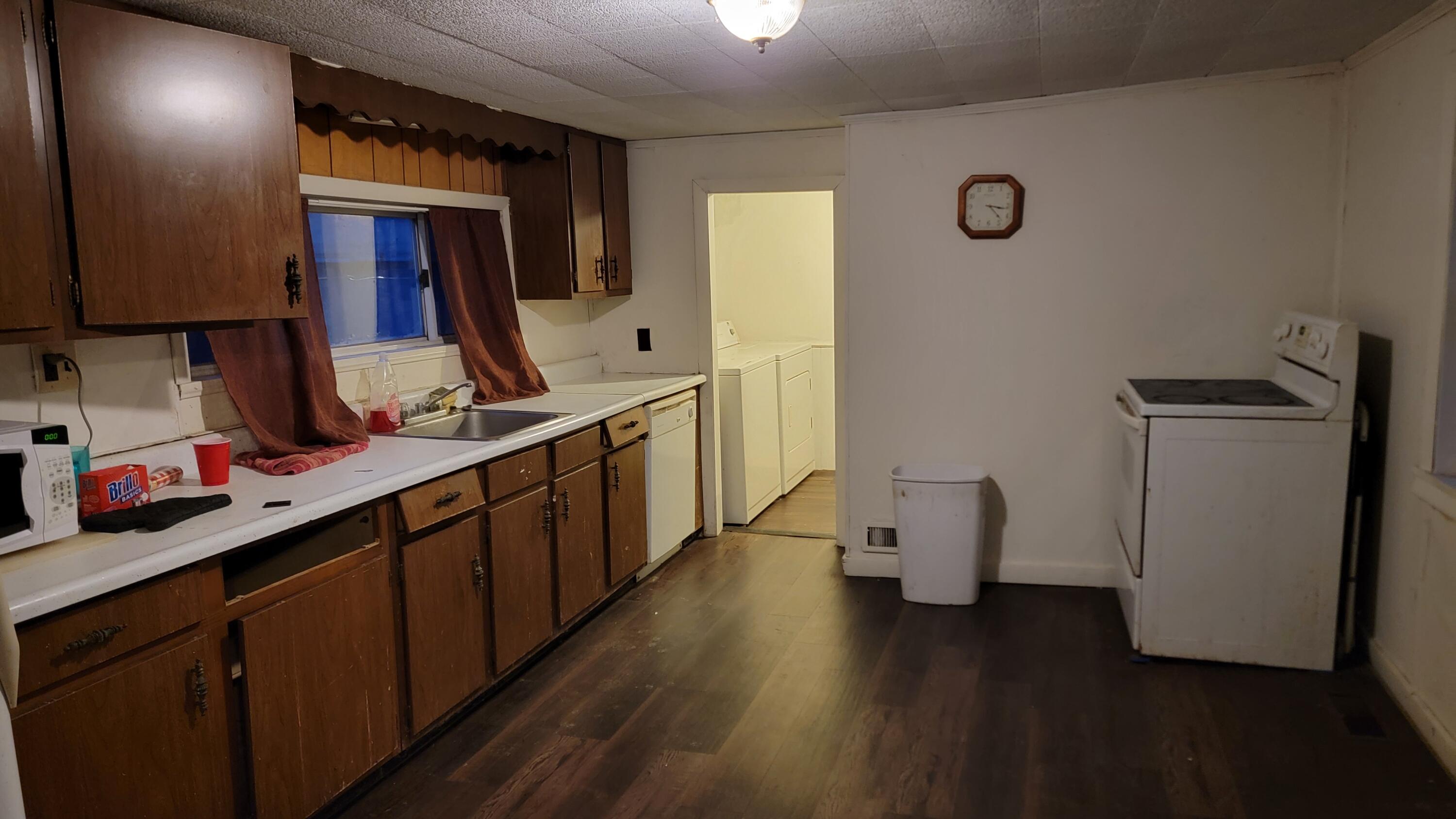 16 Elm Street Calais ME 04619