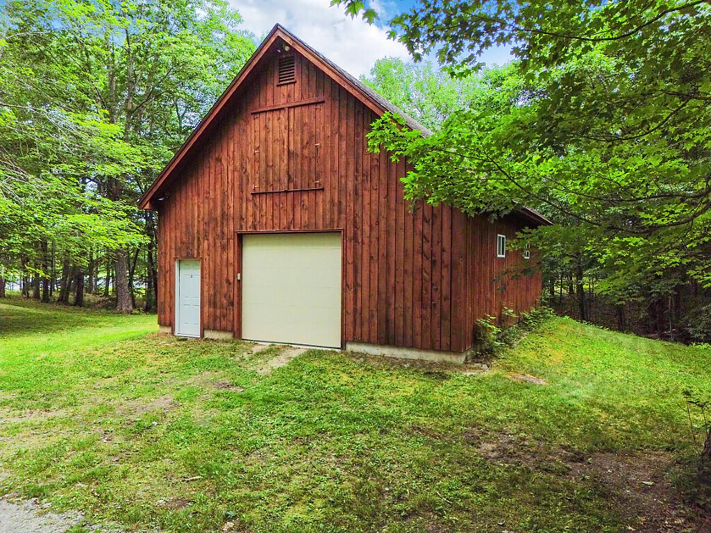 691 Middle Road Dresden ME 04342