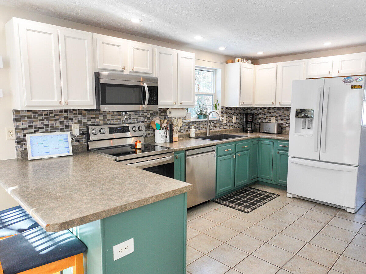 9 Willow Circle Lisbon ME 04250