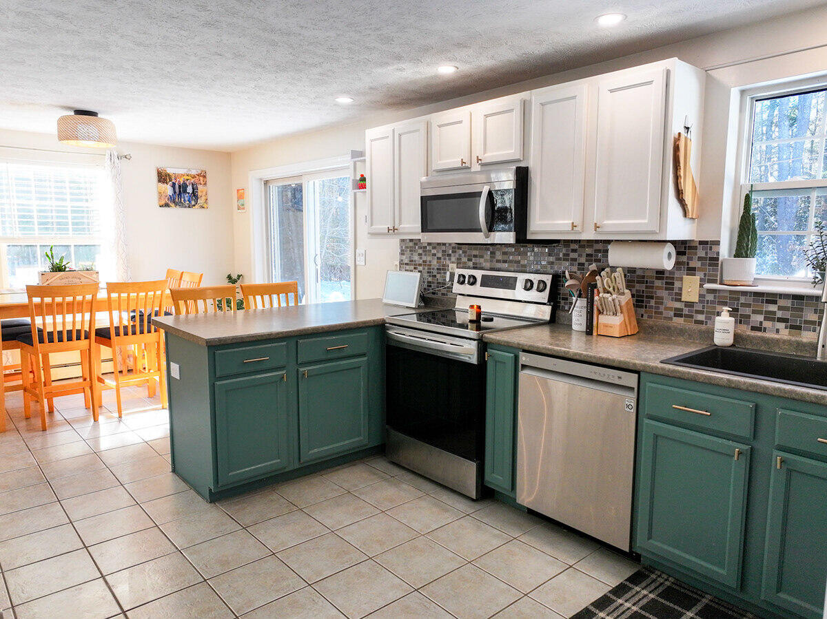 9 Willow Circle Lisbon ME 04250