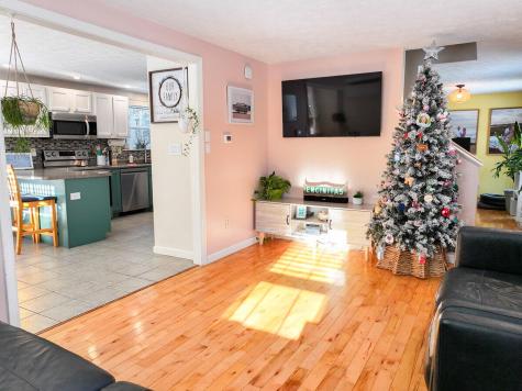 9 Willow Circle Lisbon ME 04250