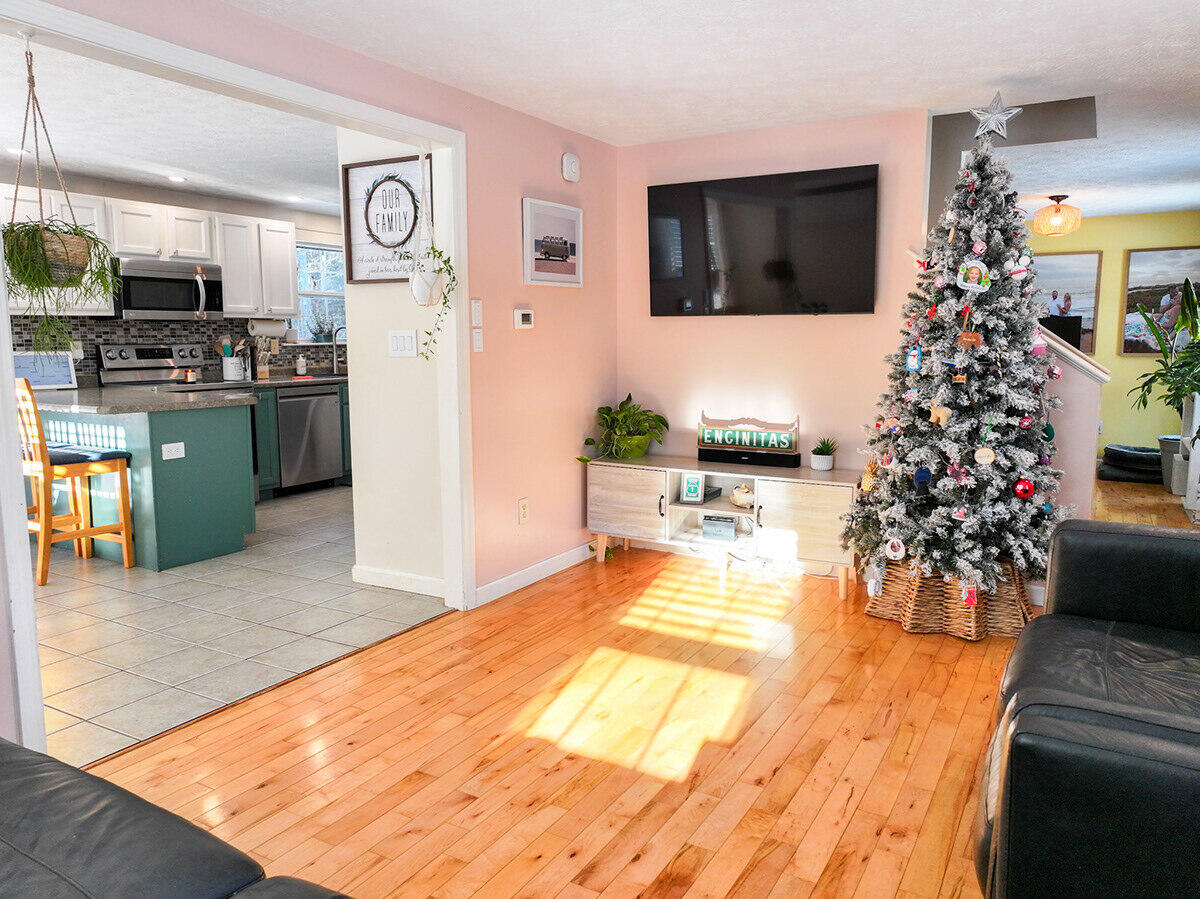 9 Willow Circle Lisbon ME 04250