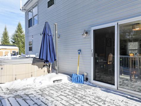 9 Willow Circle Lisbon ME 04250