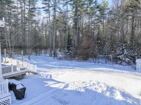 9 Willow Circle Lisbon ME 04250