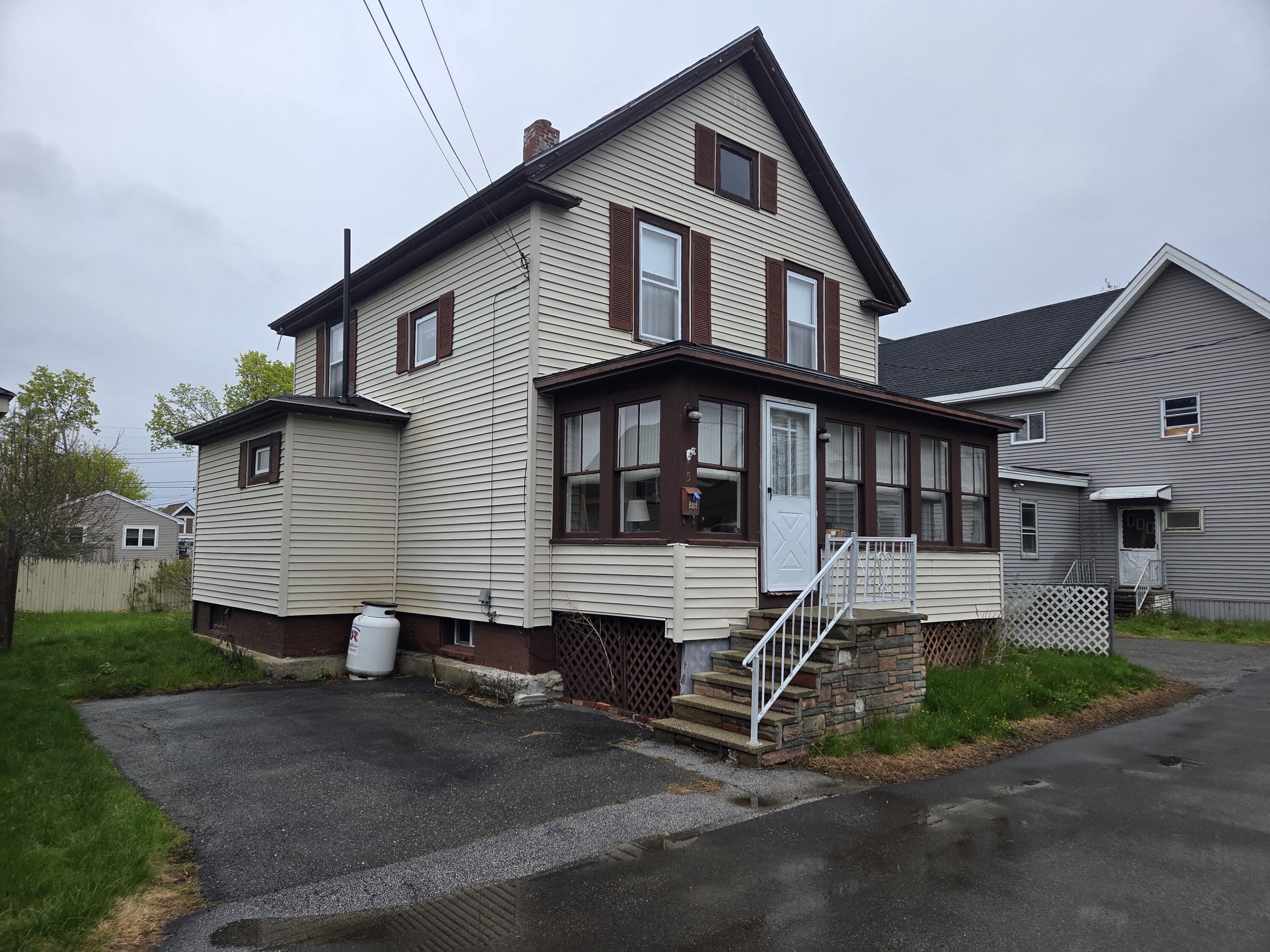 5 Doyle Court Brewer ME 04412
