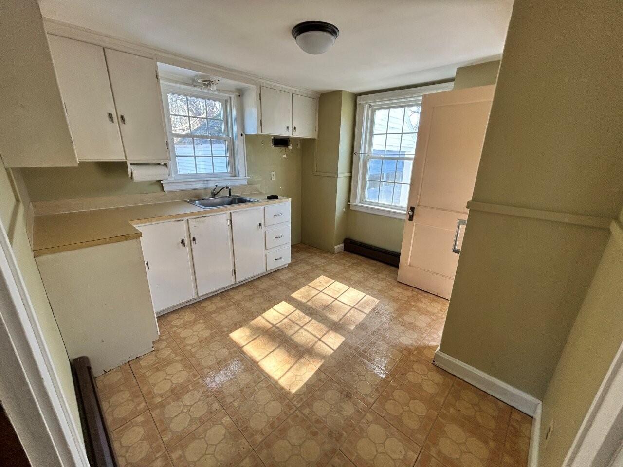 52 Tilton Avenue Kittery ME 03904