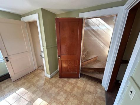 52 Tilton Avenue Kittery ME 03904