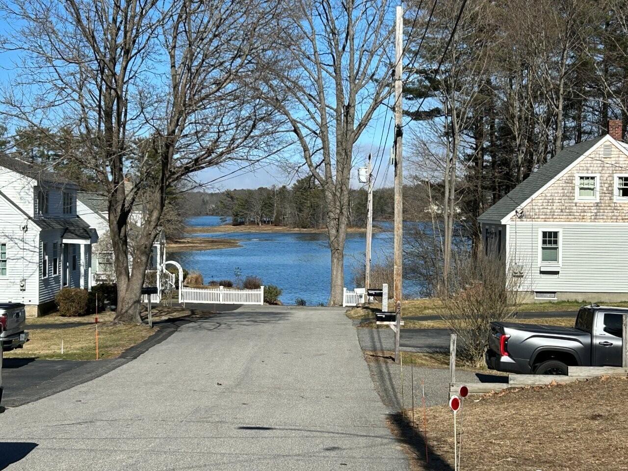 52 Tilton Avenue Kittery ME 03904