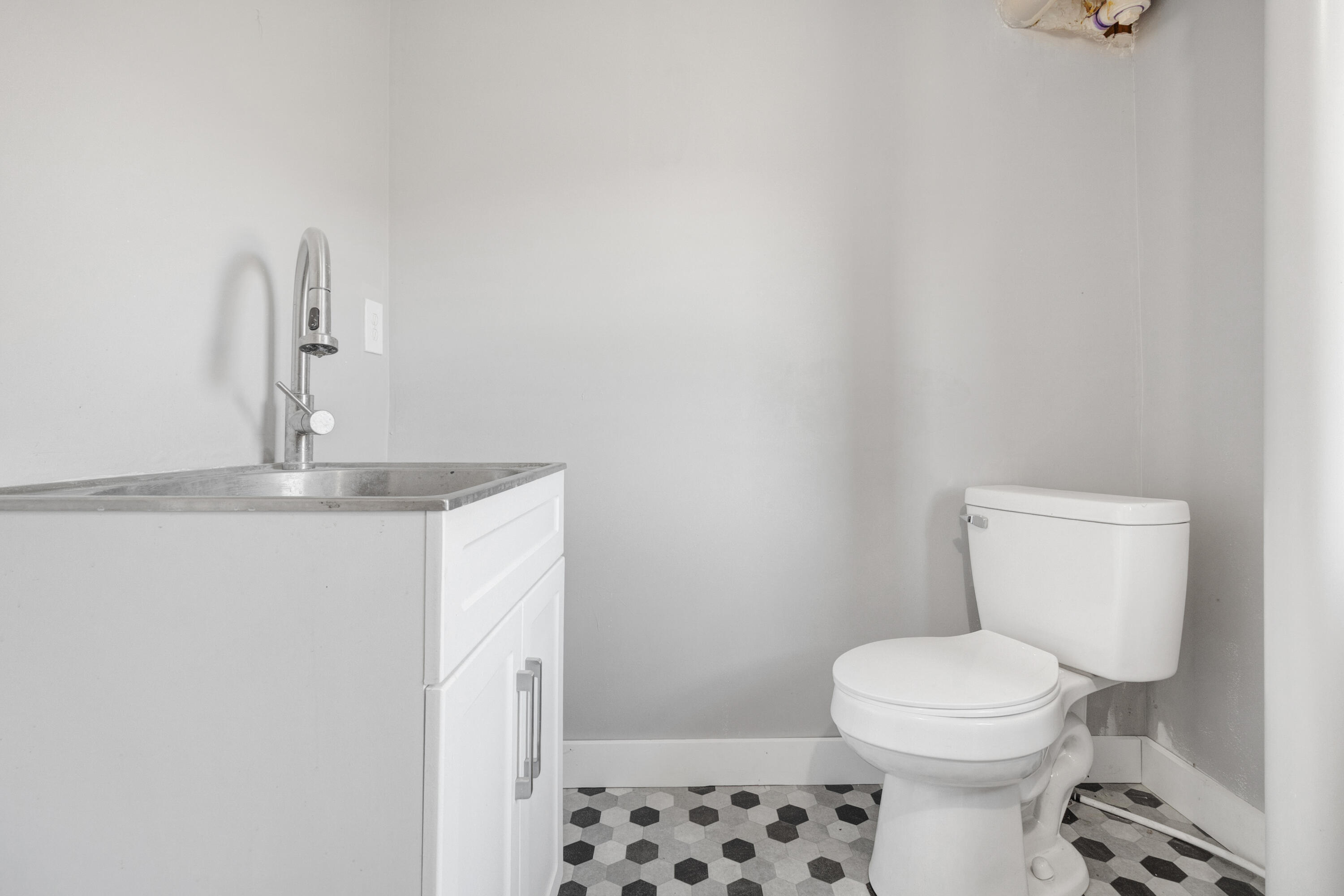 100 Parks Road Richmond ME 04357