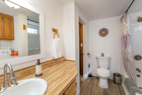 1041 Tasker Road Augusta ME 04330