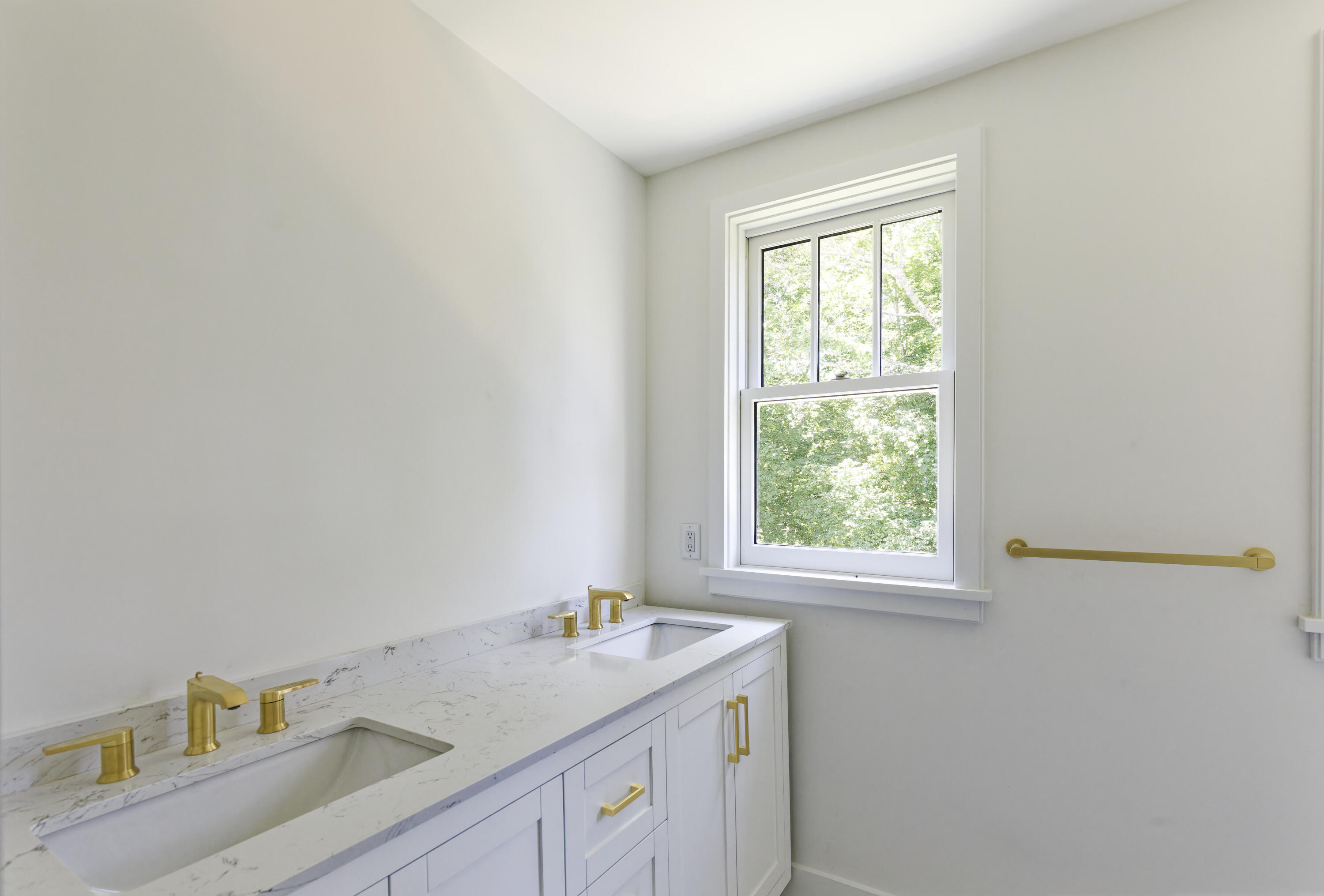 239 Ocean Point Road Boothbay ME 04544