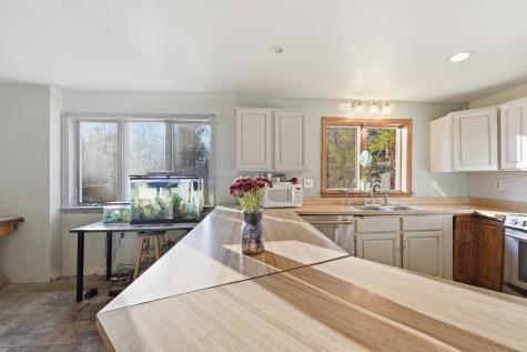 32 Merritt Road Harpswell ME 04079