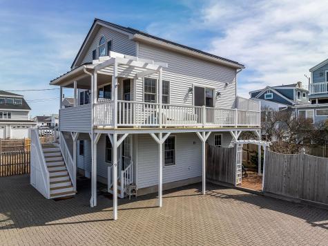 9 Robert Lane Wells ME 04090