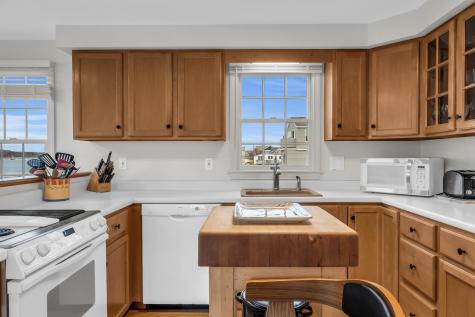 9 Robert Lane Wells ME 04090