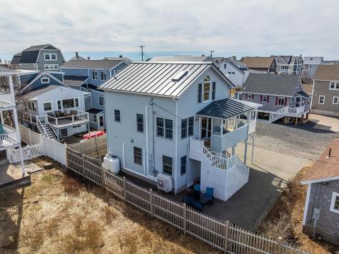 9 Robert Lane Wells ME 04090