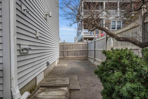 9 Robert Lane Wells ME 04090