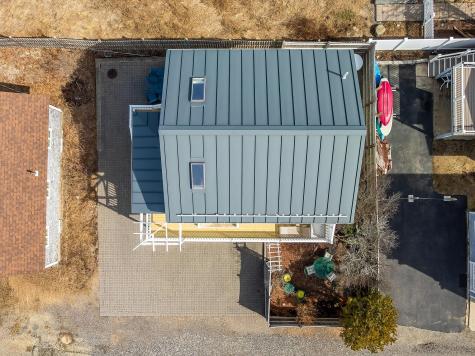 9 Robert Lane Wells ME 04090