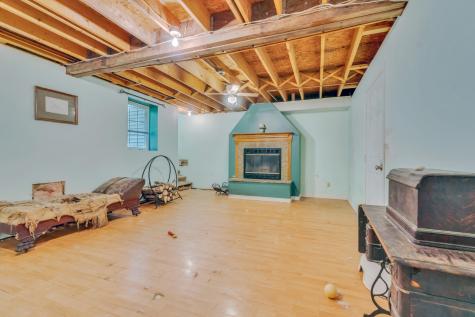 80 Spiller Hill Road Raymond ME 04071