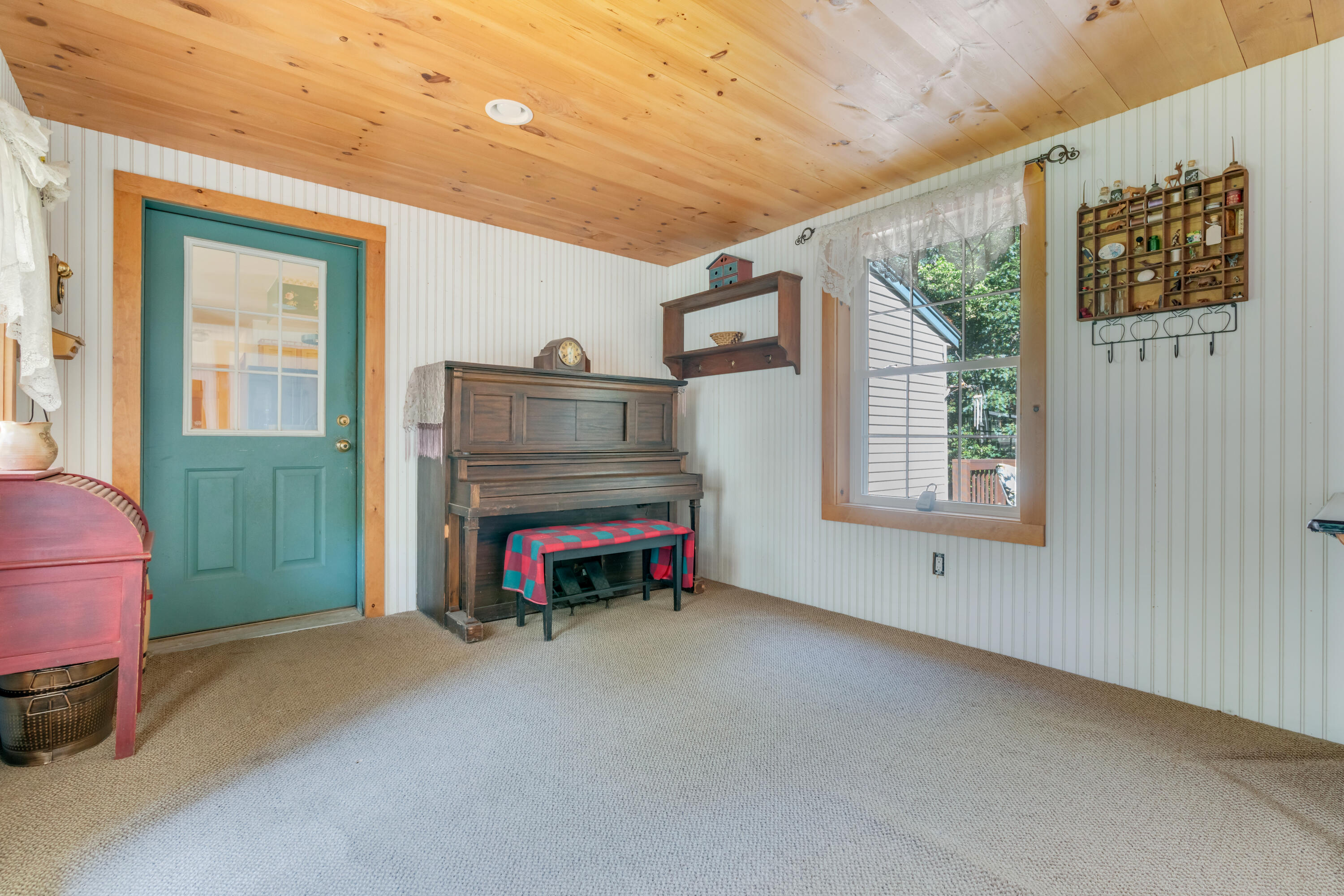 80 Spiller Hill Road Raymond ME 04071