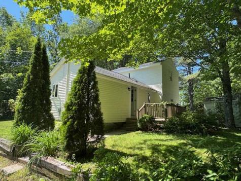 27 Dodge Road Edgecomb ME 04556