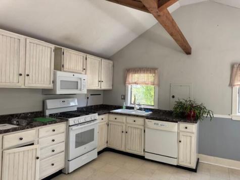 27 Dodge Road Edgecomb ME 04556