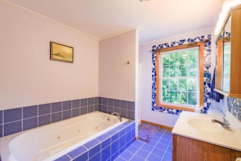 290 Castle Island Road Belgrade ME 04917