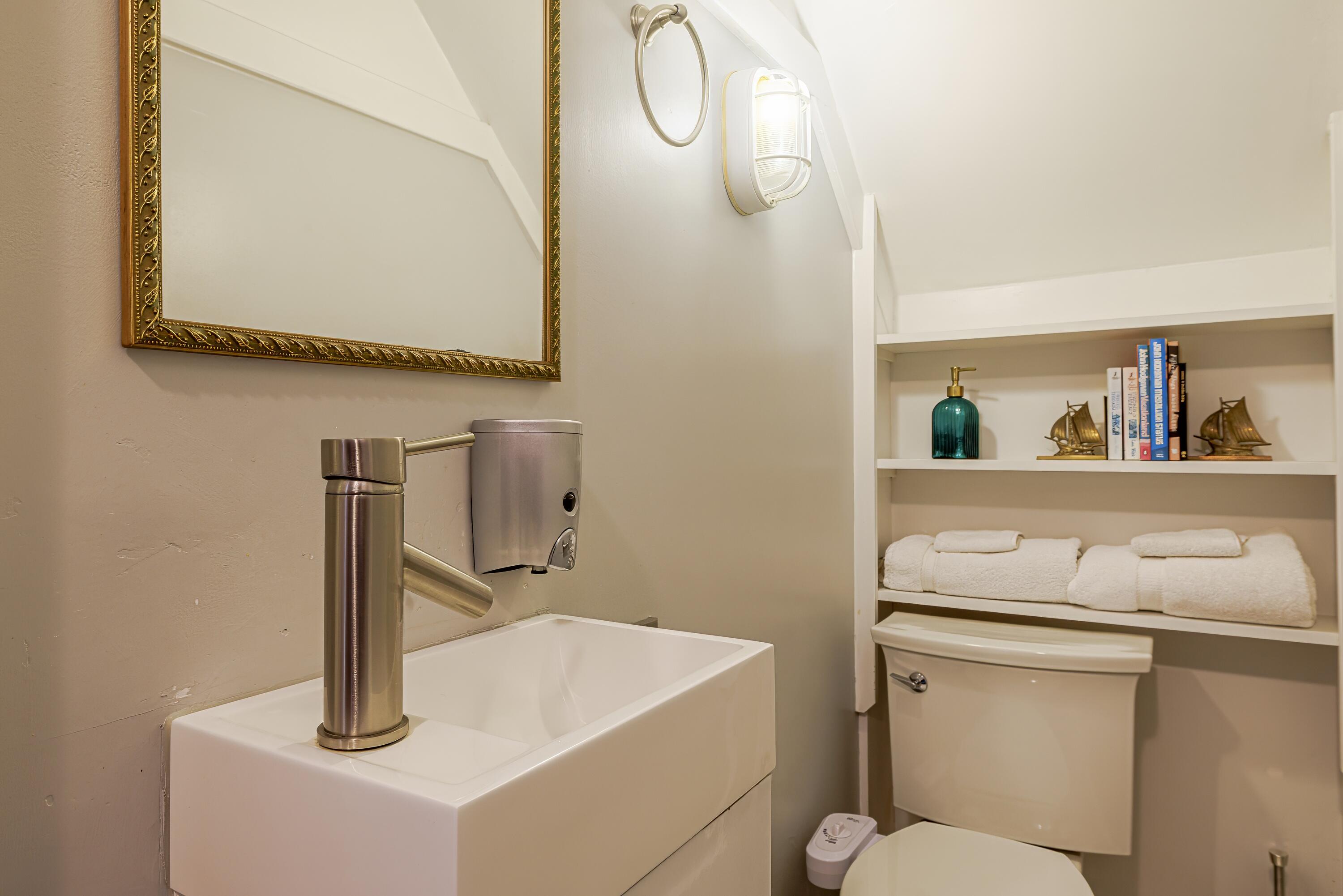 19 Naskeag Point Road Brooklin ME 04616