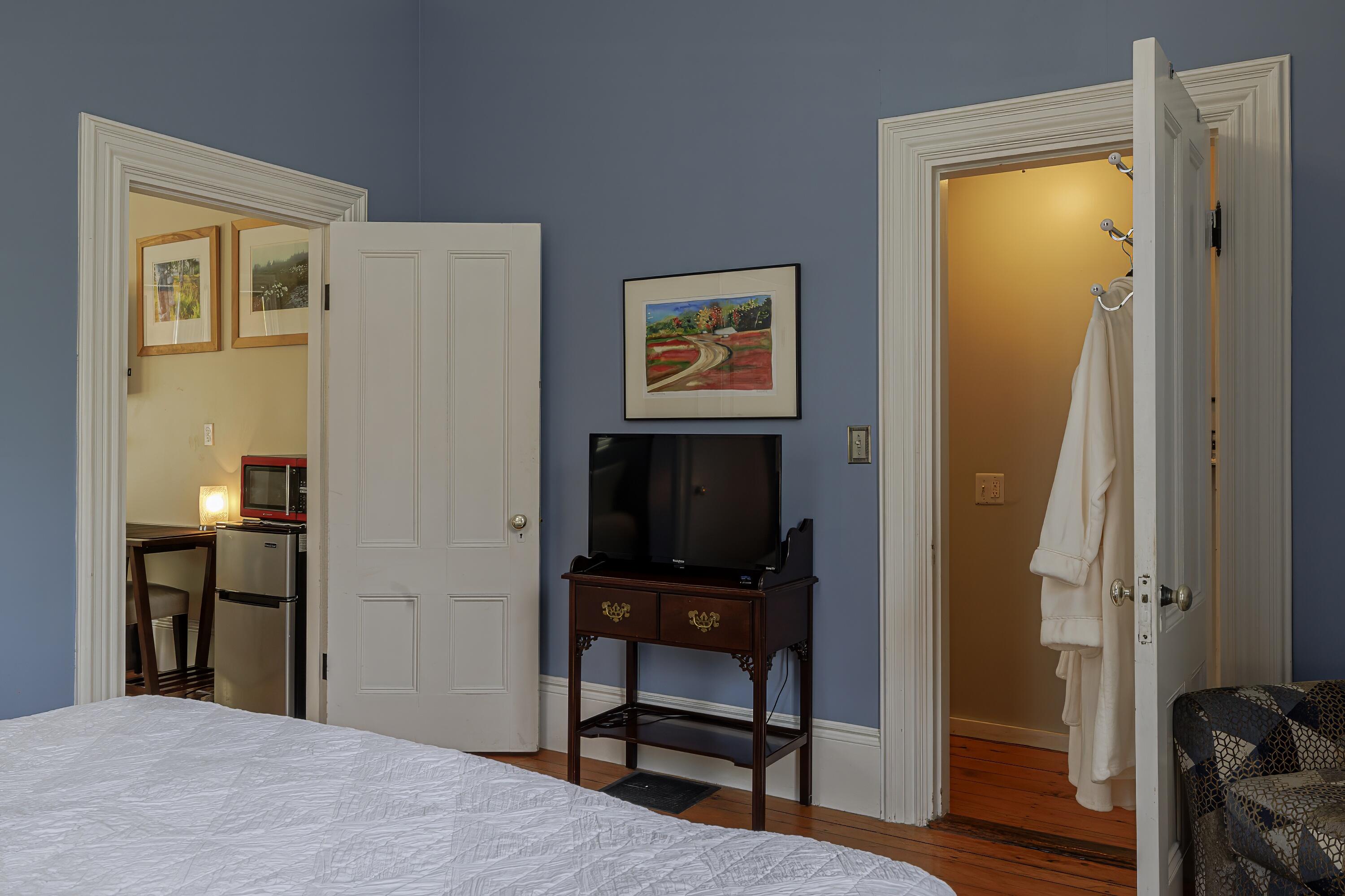 19 Naskeag Point Road Brooklin ME 04616