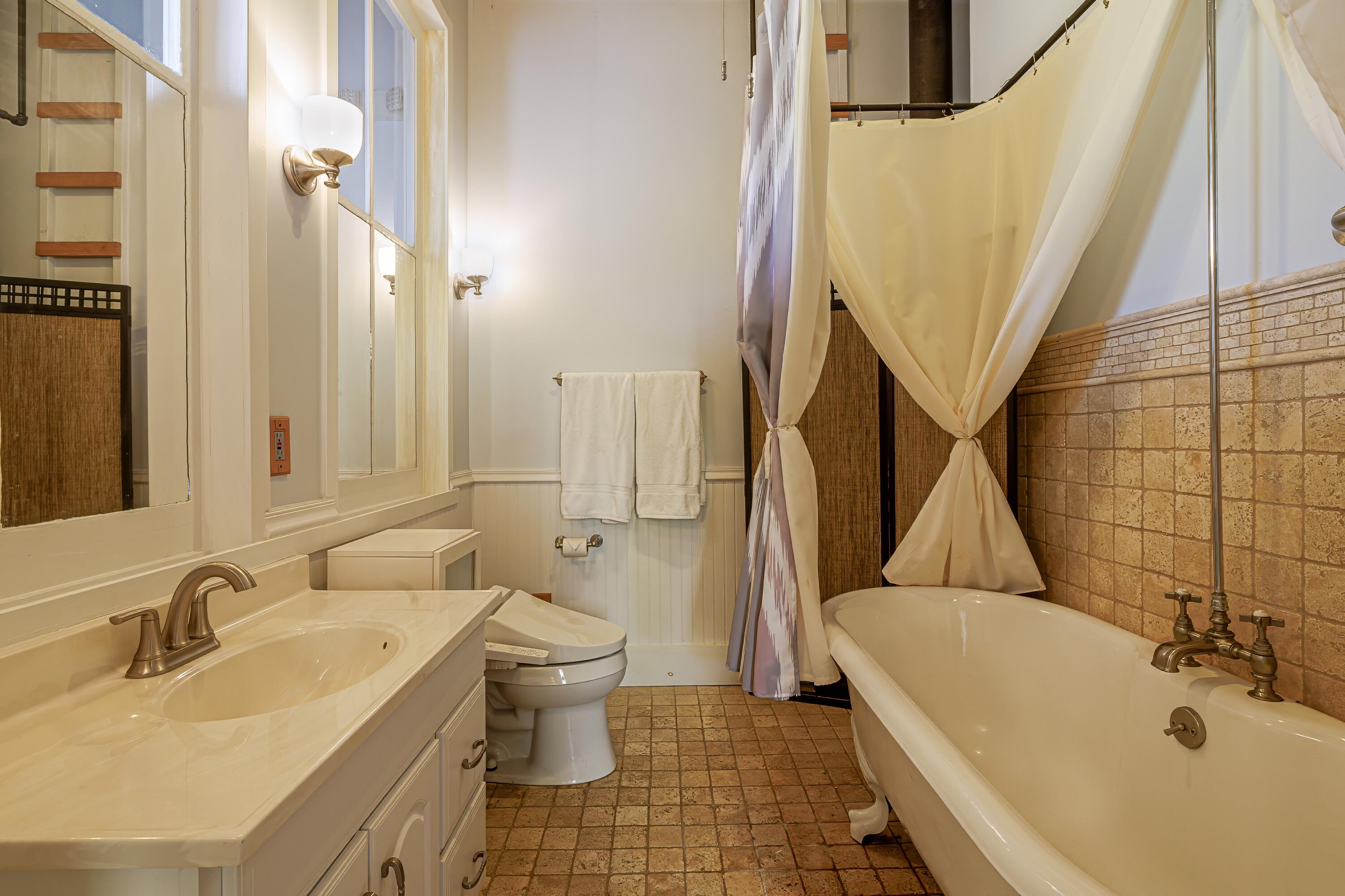 19 Naskeag Point Road Brooklin ME 04616