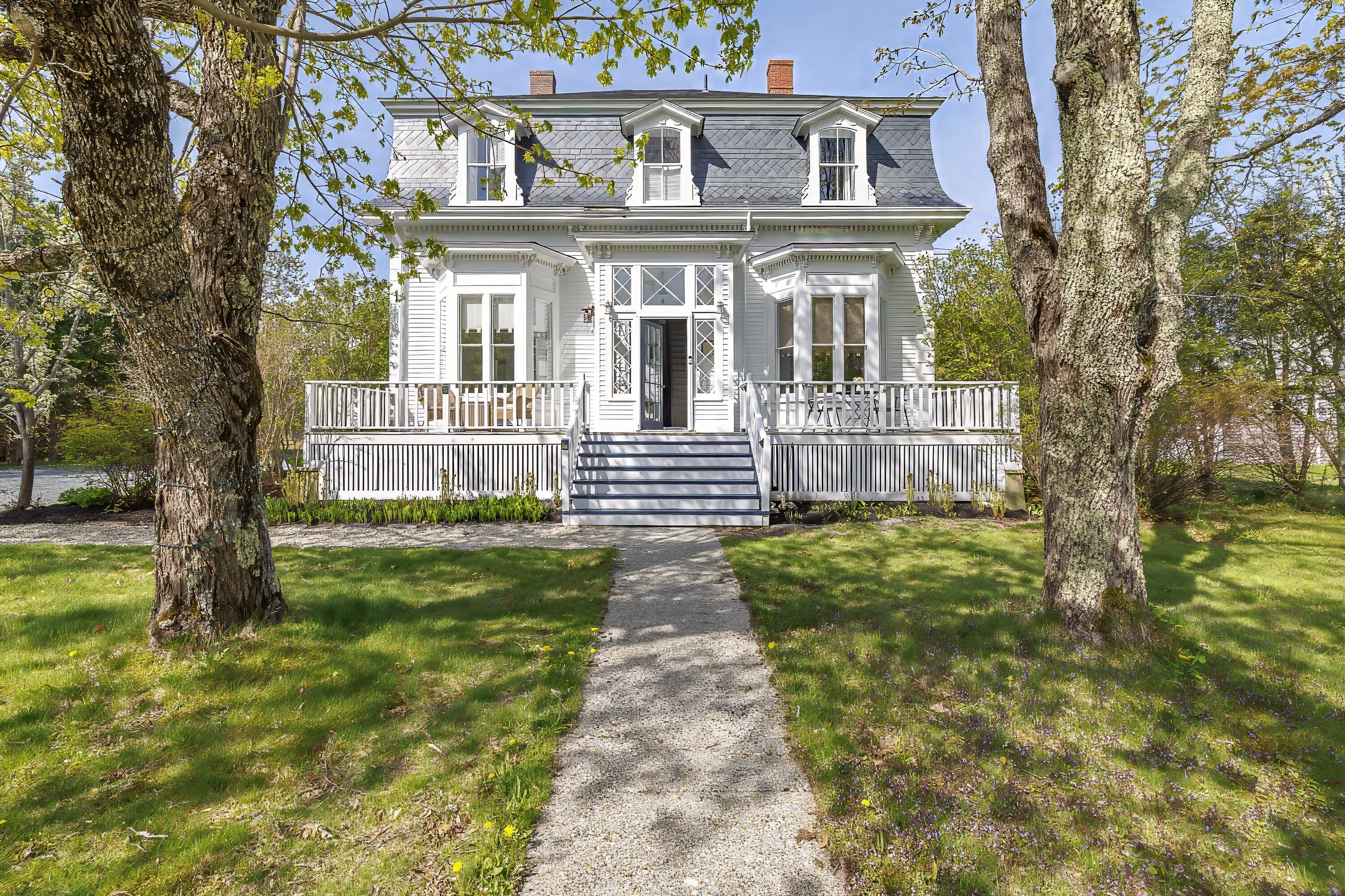 19 Naskeag Point Road Brooklin ME 04616