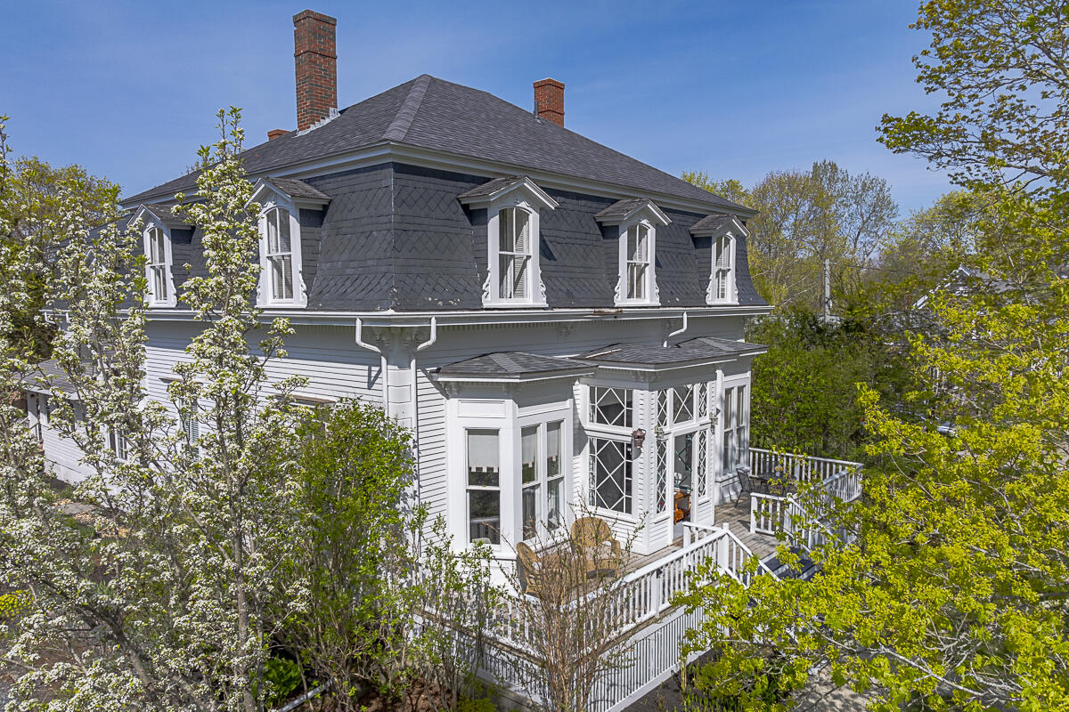 19 Naskeag Point Road Brooklin ME 04616