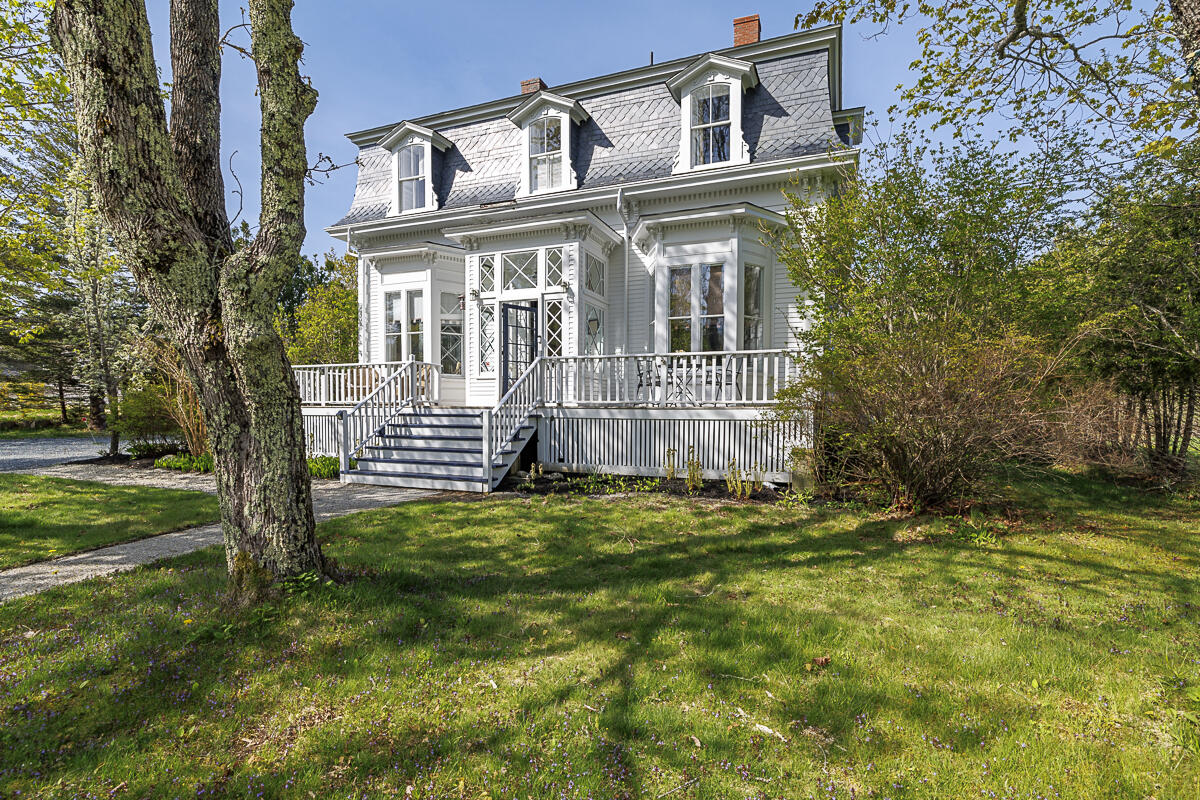 19 Naskeag Point Road Brooklin ME 04616