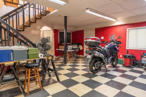 25 Hansons Wood Road Monmouth ME 04265