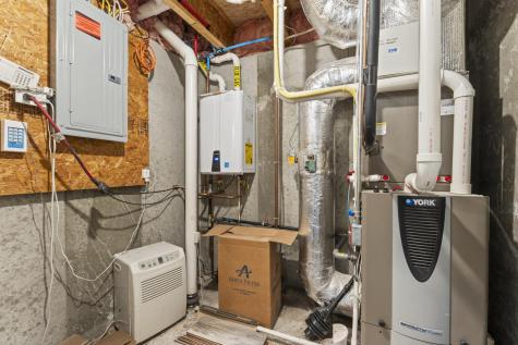 1307 Deer Run Casco ME 04015