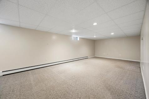33 Ambrose Circle Gray ME 04039