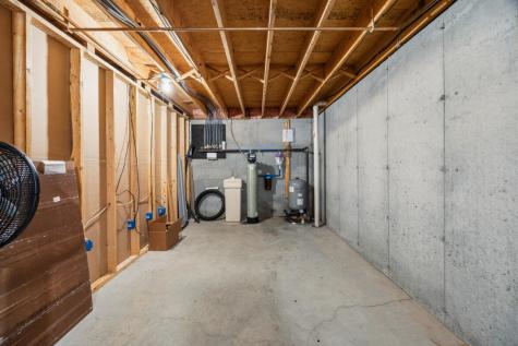 33 Ambrose Circle Gray ME 04039
