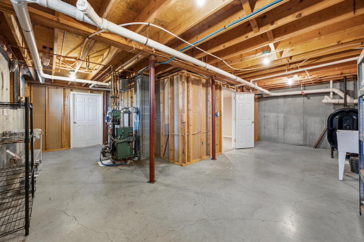 33 Ambrose Circle Gray ME 04039